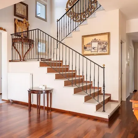 Magnolia Mansion Villa *