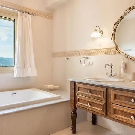 Magnolia Mansion Villa *