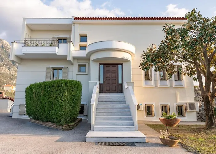 Villa Magnolia Mansion