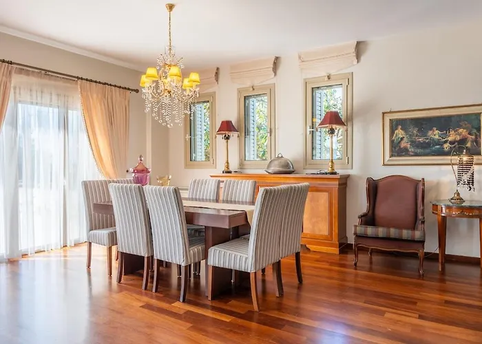 Magnolia Mansion Villa Kalamáta